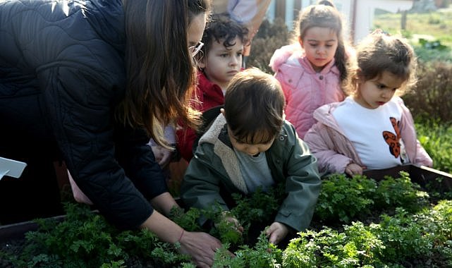 Minikler Kent Bostanları’nda Tarımla Tanıştı!