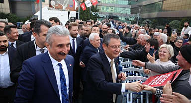 CHP Lideri Özel'den Bursa'da sert eleştiriler