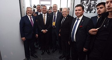 Özgür Özel'den Bursa'da Sağlık Müzesi açılışı