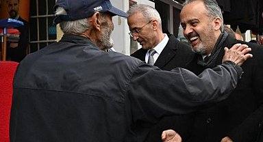 50 Bin Emekliye 1500 TL'lik Çekleri Teslim Edildi