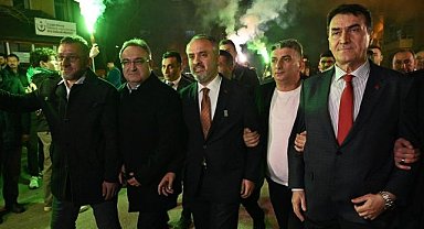 Aktaş’tan Bozbey’e sert eleştiri: “Bunlar bu kadar şehirden habersizler”