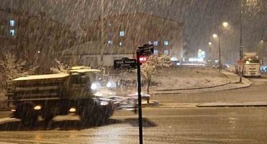 Ankara'nın yüksek kesimlerinde kar yağışı