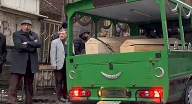 Annesini ve kız kardeşini öldürdü, camide intihar etti