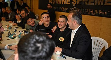 Başkan Aktaş ilk Sahuru Gençlerle Yaptı