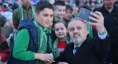 Başkan Aktaş, Zafer Mahallesi'nde İftar Programına Katıldı
