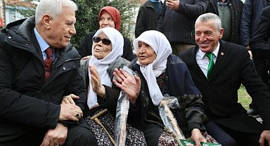 Bozbey'den Harmancık Köy Yollarına Eleştiri