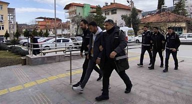 Burdur'da sahte parayı hayvan alışverişiyle piyasaya sürdüler