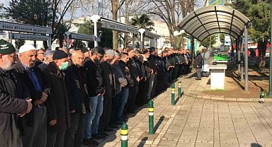 Bursa'da deprem sırasında atlayan genç toprağa verildi