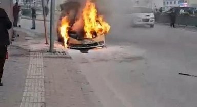 Bursa’da Ticari Takside Yangın Paniği