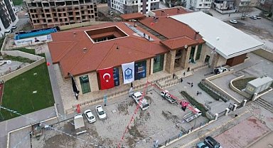 Bursa'daki Yıldırım Gençlik Merkezi hizmete sunuldu