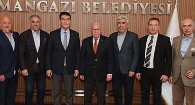 Bursaspor'dan Başkan Mustafa Dündar'a ziyaret