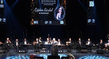 Çiğdem Gürdal, Bursa’da sanatseverleri büyüledi