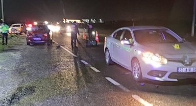 Çorlu'da yaralıya yardım esnasında feci kaza!