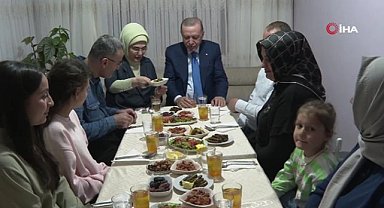 Cumhurbaşkanı Erdoğan'dan iftarda vatandaşın evine ziyaret