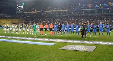 Fenerbahçe kaybetmesine rağmen çeyrek finale kaldı