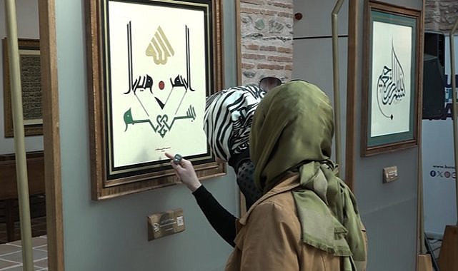 Hat Eserleri Sergisi'ne Bursalı sanatseverlerden ilgi