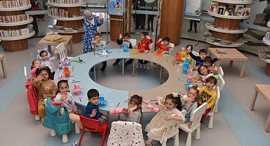 Yıldırımlı Miniklere Özel Masal Saati