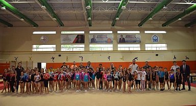 180 Çocuk 23 Nisan'ı Yıldırım'da Doya Doya Yaşadı