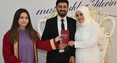 24.04.2024'te 'evet' için yarıştılar