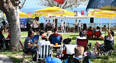 Antalyalılar Komşu Sahnesi'nde buluştu