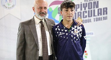 Başkan Çolakbayrakdar: "Dünya şampiyonluklarına yelken açıyoruz"