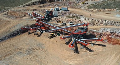 Başkan Çolakbayrakdar, "Öz kaynaklarımızla tarihi bir dönem yaşayacağız"