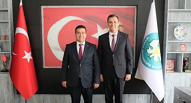 Başkan Dönmez, Başkan Ferdi Zeyrek'i ziyaret etti