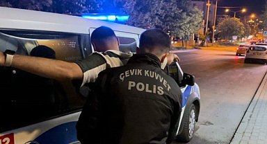 Bursa'da çeşitli suçlardan aranan 17 şahıs yakalandı 