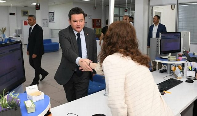 Bursa Osmangazi'de Başkan Aydın mesaiye personeliyle başladı