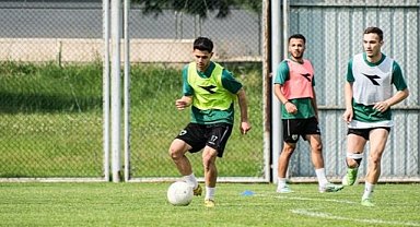 Bursaspor'un akşam antrenmanında Afyonspor çalışıldı