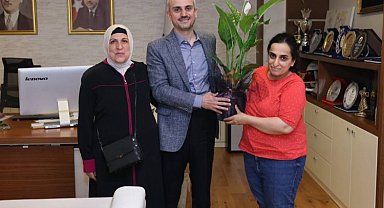 Çayırovalılardan Başkan Çiftçi'ye hayırlı olsun ziyareti