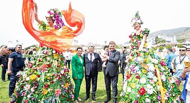 Çiçek Festivali'nde renkli görüntüler