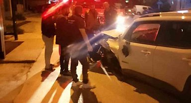 Çınarcık'ta motosiklet ile cip çarpıştı: 1 yaralı