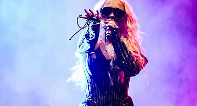 Ece Seçkin hava şartlarına meydan okudu