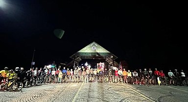 Geleneksel Turda 3 Saate Uludağ'a Ulaştılar