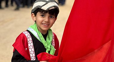 İzcilerden 'Dedeciğim ben geldim' yürüyüşü