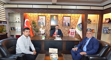 İzmir Afyonkarahisar Derneklerinden Başkan Adnan Öztaş'a ziyaret