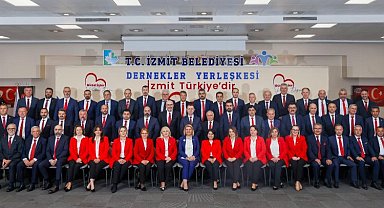 İzmit yeni döneme güçlü kadro ile başlıyor