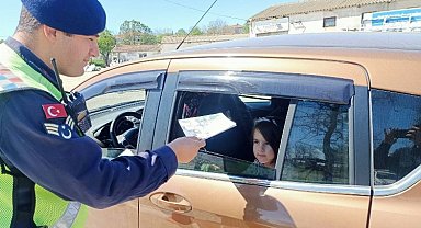 Jandarma drone ile Enez, Keşan Karayolu'ndatrafik denetimi yaptı!