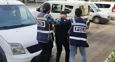 Kadınların Çantalarını Çalan Hırsız Yakalandı