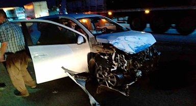 Karapınar'daki kazada kamyonla otomobil çarpıştı: 4 yaralı