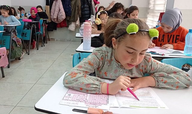 Konya'da öğrencilerin akademik başarısı destekleniyor