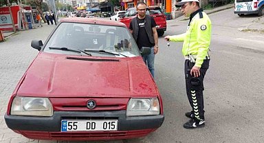 Samsun'da kadın yayaya otomobil çarptı
