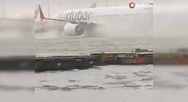 Uluslararası havalimanını sel bastı!