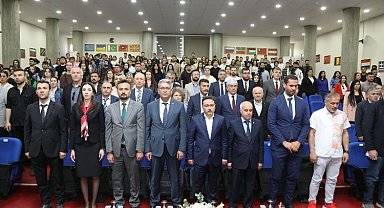 Vali Gökmen Çiçek Turizm Haftasını öğrencilerle kutladı