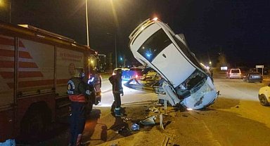 Van-Erciş karayolunda otomobil kazası: 3 yaralı