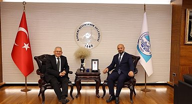 Yerel Yönetimler Başkan Yardımcısı Kirazoğlu'dan Başkan Büyükkılıç'a ziyaret