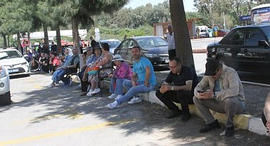 Yukarıdan Gelecek Müjdeli Haberi Böyle Bekliyorlar