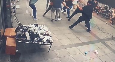 Zeytinburnu'nda kavgayı ayırmak isteyen şahıs vuruldu