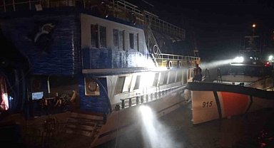 Alanya'daki tur teknesi yangını korkuttu